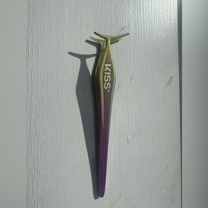 New KISS Eyelash Extension application tweezers